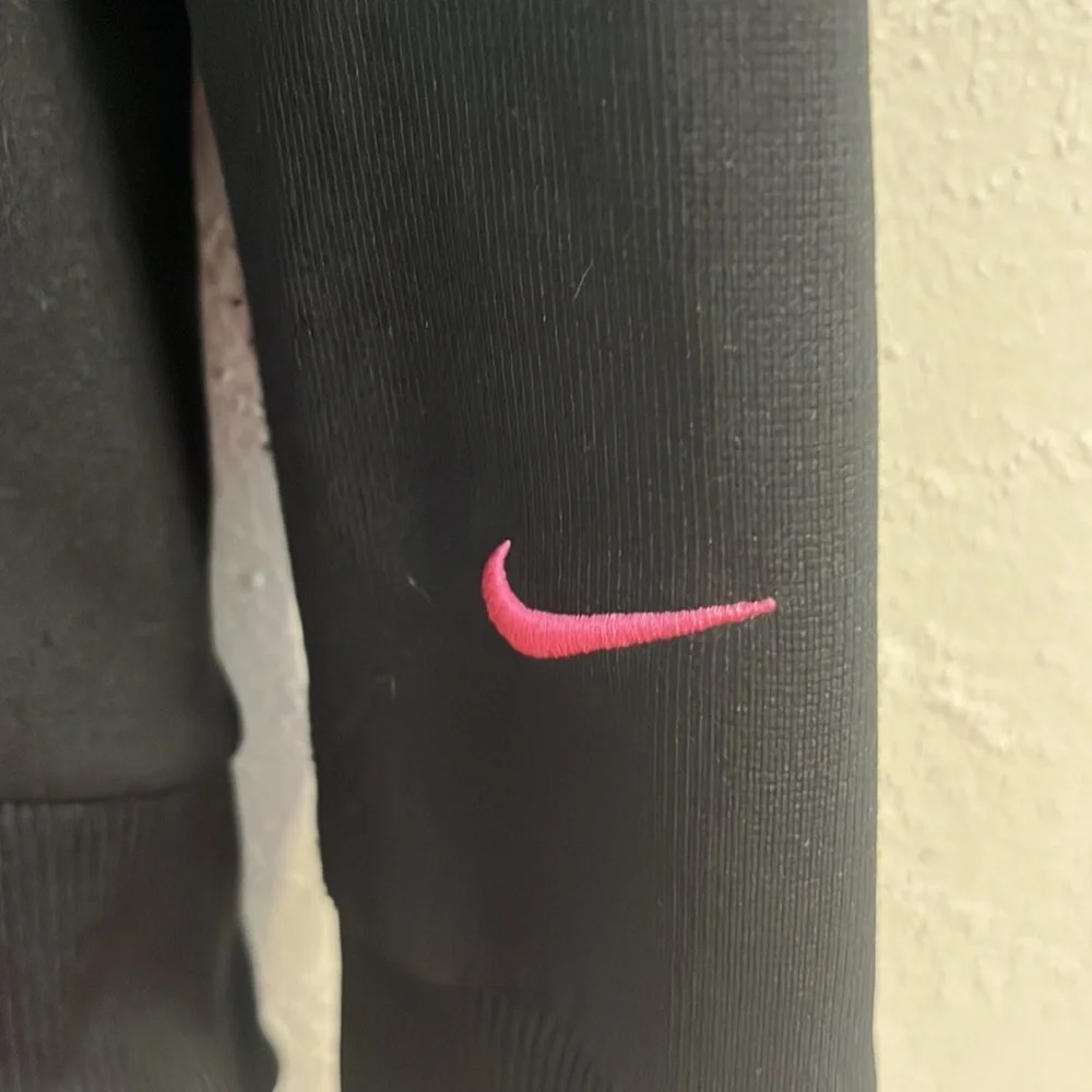 Nike Therma-fit Zippered Hoodie Jacket Black and Pink Size Small - Picture 3 of 5